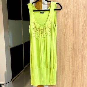 NWOT Venus Italian sexy beach dress bubble hem flattering neon green sz S 🔥🏖️